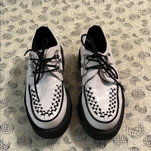 TUK mondo creeper white retro shoe size 5